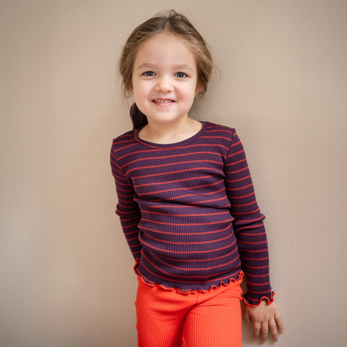 Bergen-frill – Blackberry Red Stripes