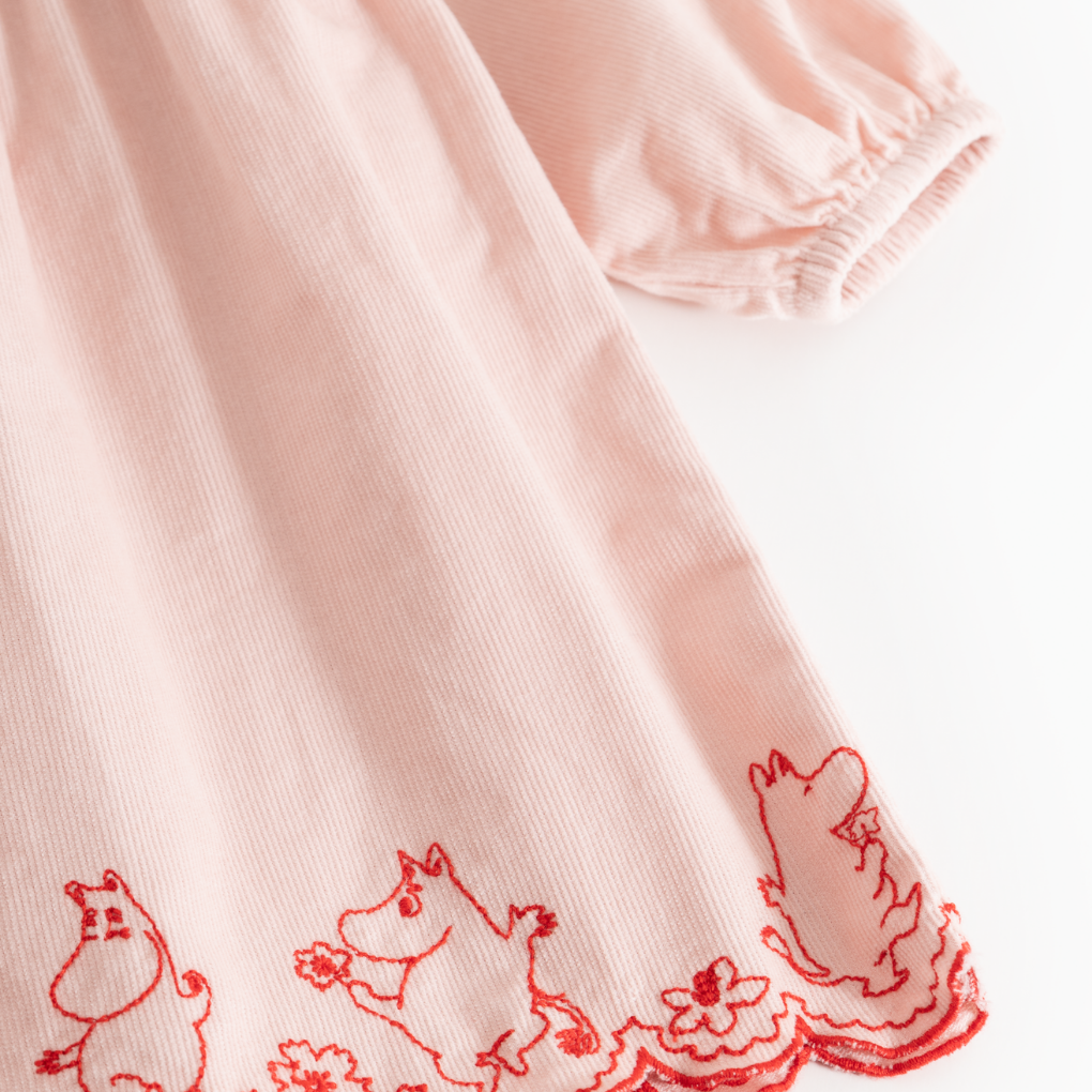 Dawson B Dancing Moomins