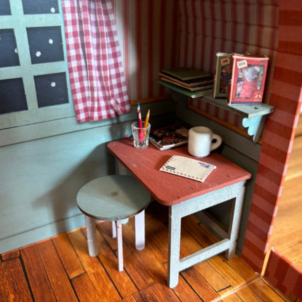 Mäusehaus Koffer Schlafzimmer