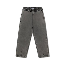 Lade das Bild in den Galerie-Viewer, No Sweat Pants medium washed grey
