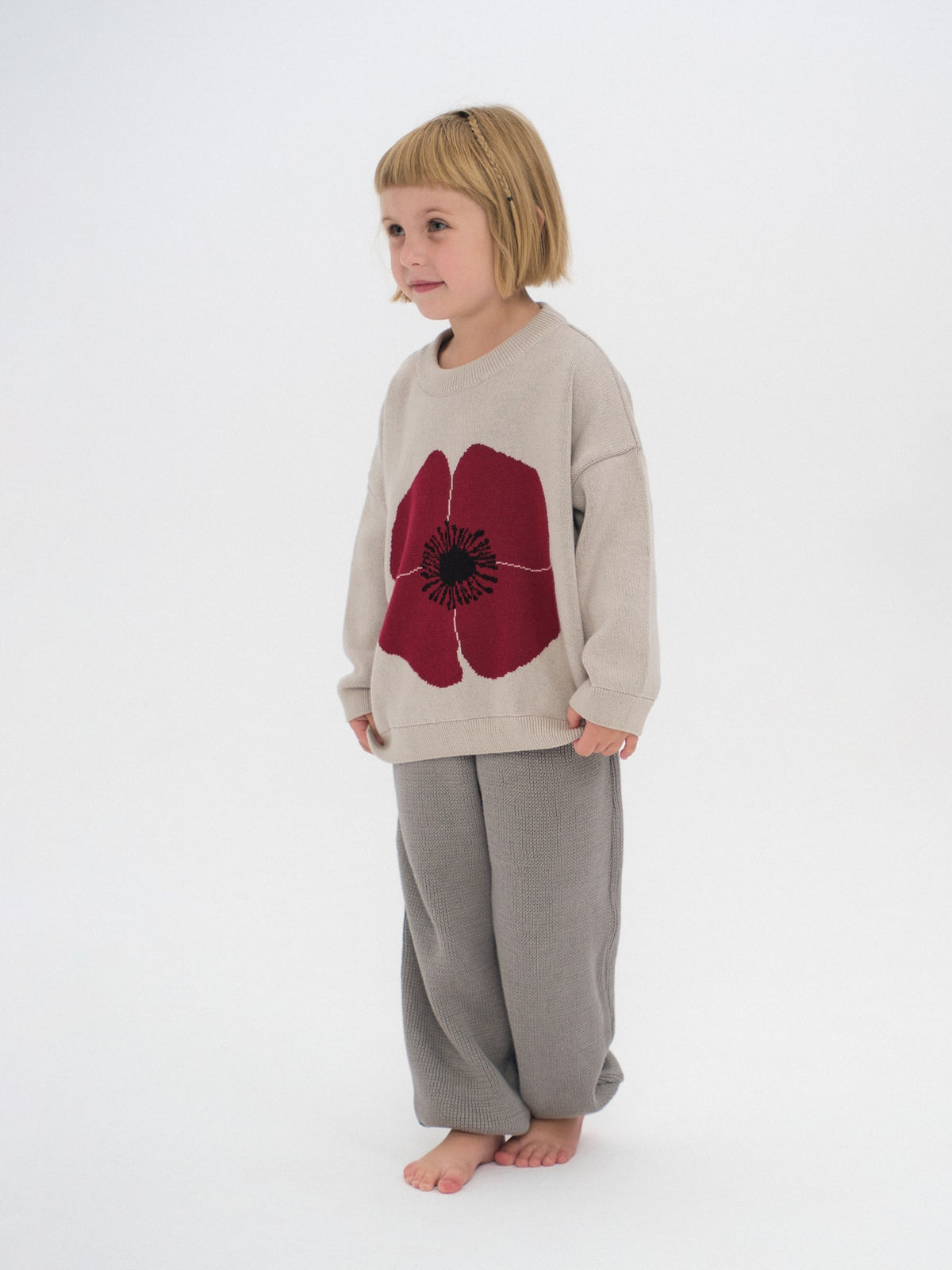 PULLOVER MIT MOHNBLUME