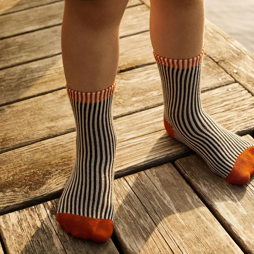 Sonnenschirmstreifen-Socken