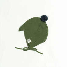 Lade das Bild in den Galerie-Viewer, MERINO HAT ASTA &amp; AUGUST POWDER
