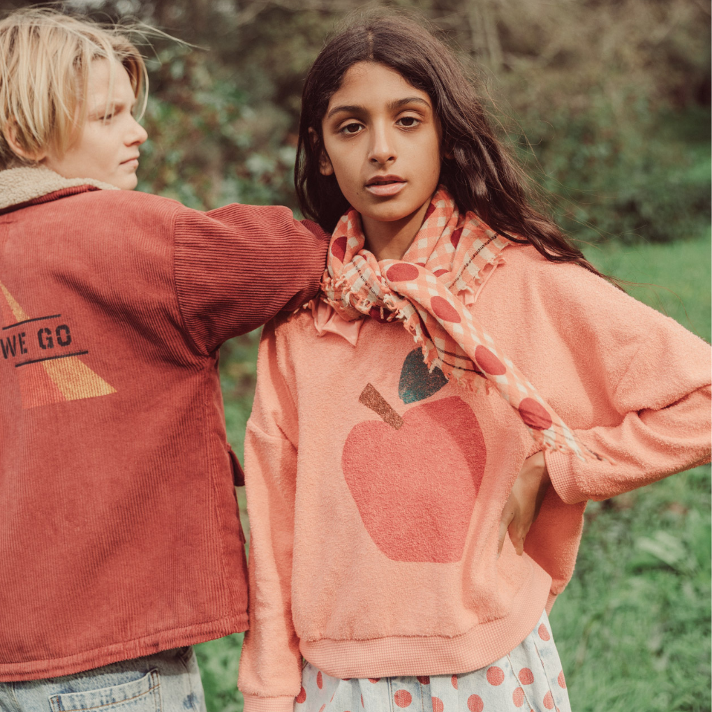 Sweatshirt mit Kragen, rosa mit Apfelprint