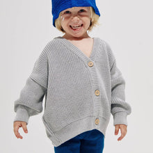 Lade das Bild in den Galerie-Viewer, Merino Cardigan
